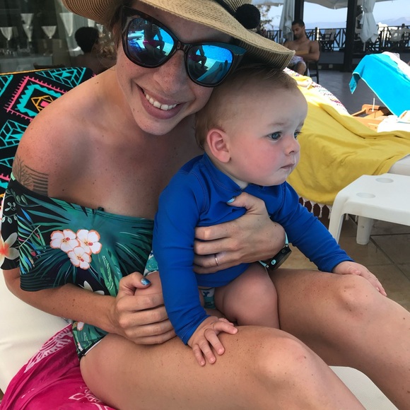 Meet your Posher, Emily - Picture 3 of 8